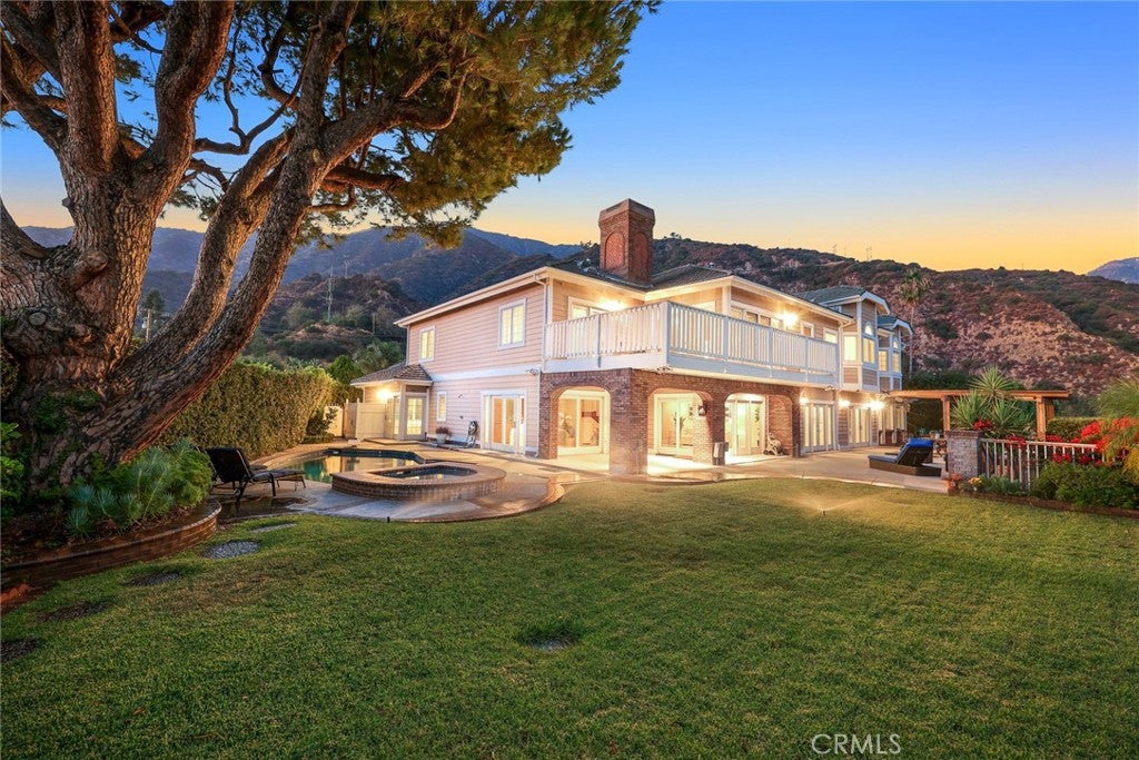 Arcadia, California, 91006, United States, 7 Bedrooms Bedrooms, ,8 BathroomsBathrooms,Residential,Active,1914824