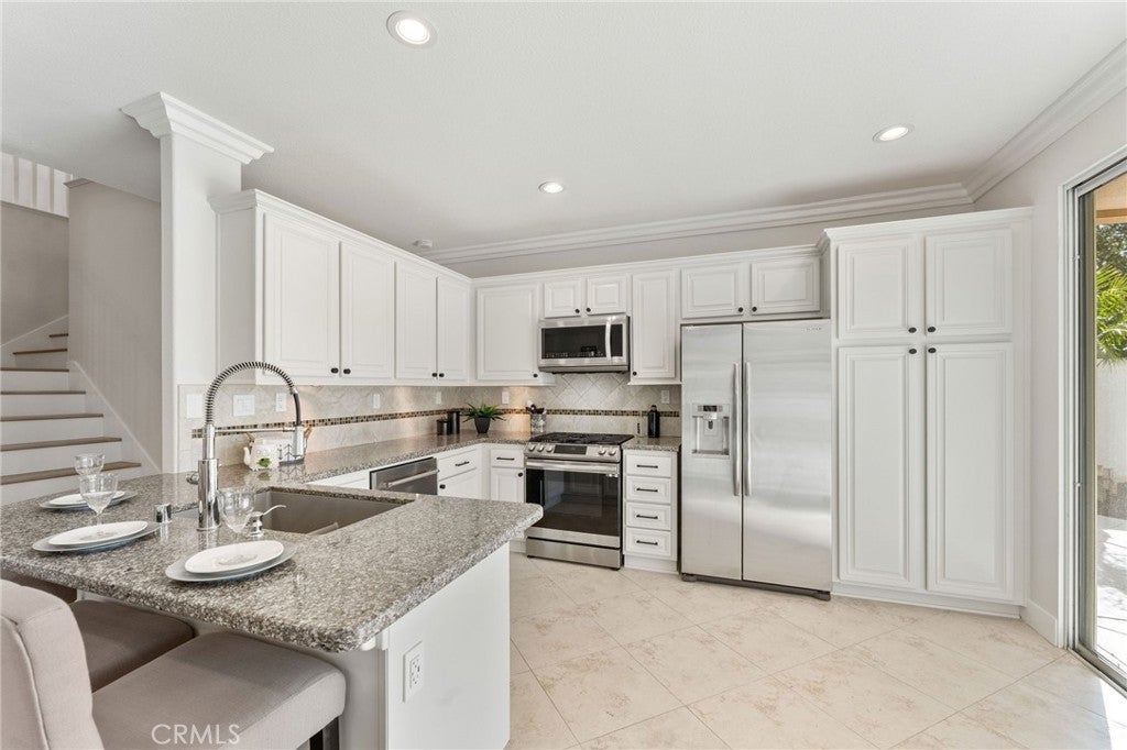 Rancho Santa Margarita, California, 92688, United States, 6 Bedrooms Bedrooms, ,3 BathroomsBathrooms,Residential,Active,2010204