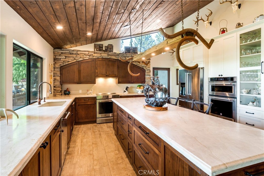 Oak Glen, California, 92399, United States, ,3 BathroomsBathrooms,Residential,Pending,1782592