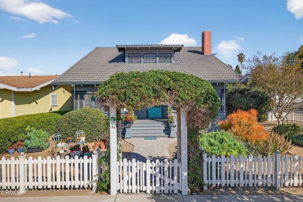 Oxnard, California, 93030, United States, 5 Bedrooms Bedrooms, ,2 BathroomsBathrooms,Residential,Active,1985561