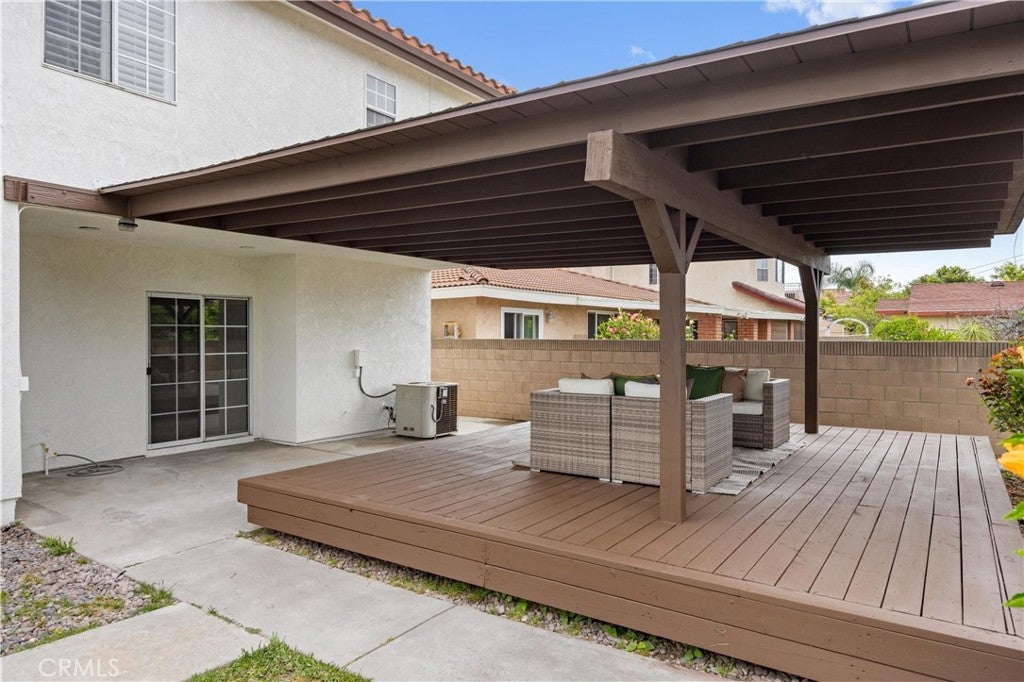 Downey, California, 90242, United States, 7 Bedrooms Bedrooms, ,6 BathroomsBathrooms,Residential,Contingent,1829948