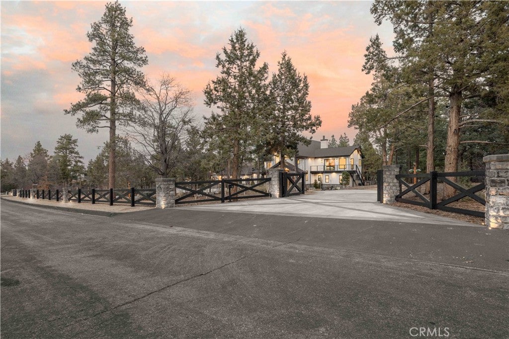 Big Bear City, California, 92314, United States, 5 Bedrooms Bedrooms, ,5 BathroomsBathrooms,Residential,Active,1702356