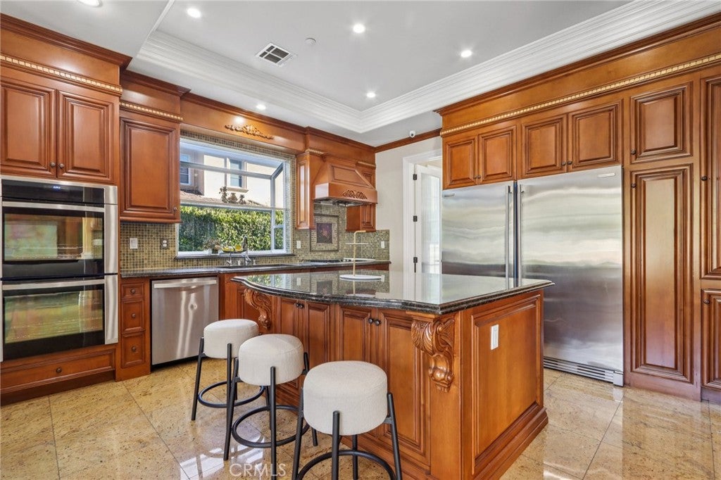 Arcadia, California, 91007, United States, 6 Bedrooms Bedrooms, ,7 BathroomsBathrooms,Residential,Active,2001357