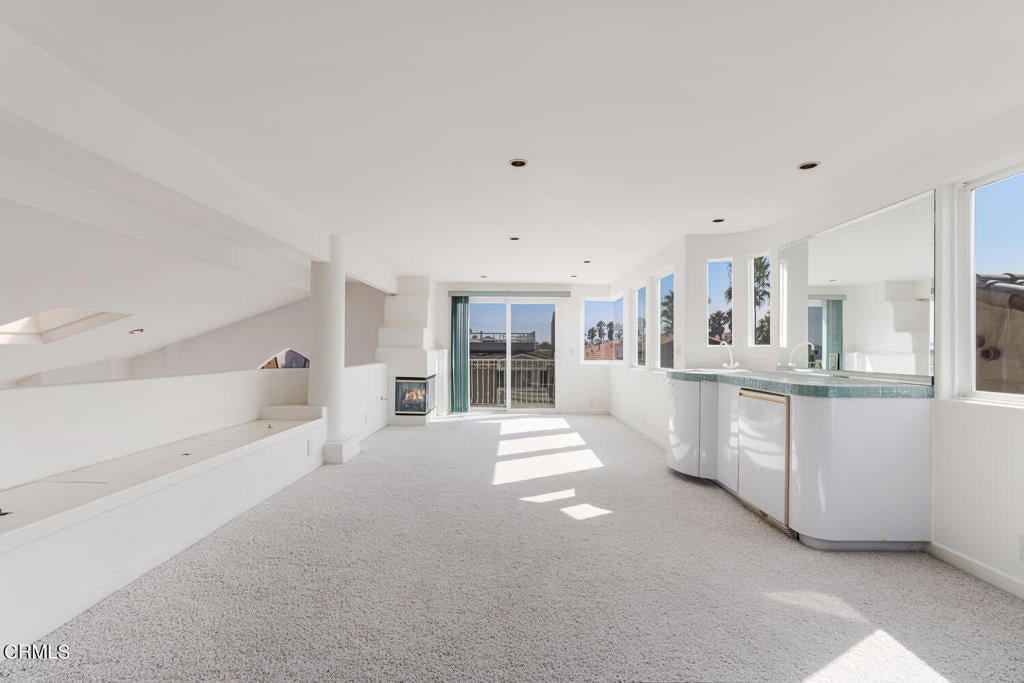 Oxnard, California, 93035, United States, ,4 BathroomsBathrooms,Residential,Active,1832335