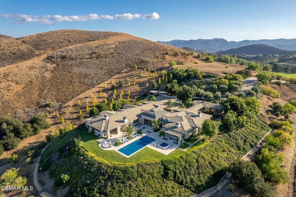 Thousand Oaks, California, 91362, United States, 6 Bedrooms Bedrooms, ,7 BathroomsBathrooms,Residential,Active,2007641