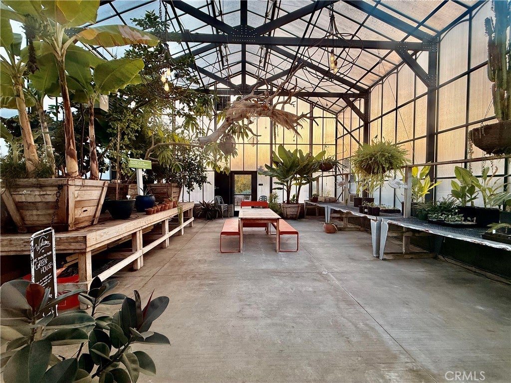 Irvine, California, 92618, United States, 4 Bedrooms Bedrooms, ,5 BathroomsBathrooms,Residential,Pending,2007263