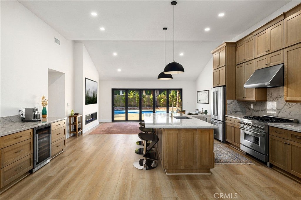 La Verne, California, 91750, United States, 4 Bedrooms Bedrooms, ,2 BathroomsBathrooms,Residential,Active,1944065