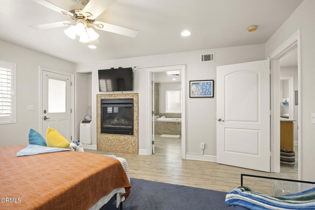 Oxnard, California, 93035, United States, 3 Bedrooms Bedrooms, ,3 BathroomsBathrooms,Residential,Active,1757626