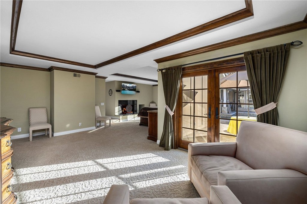 La Verne, California, 91750, United States, 3 Bedrooms Bedrooms, ,3 BathroomsBathrooms,Residential,Active,2009143