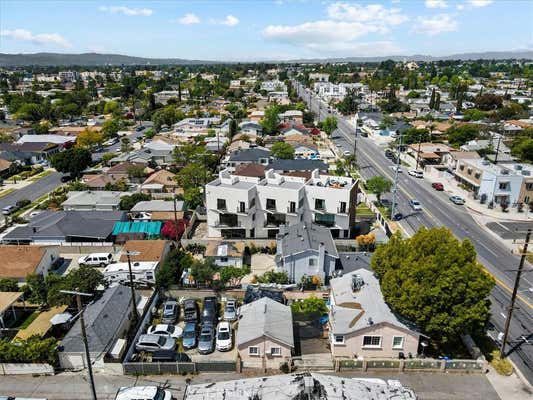 11016 OXNARD ST, NORTH HOLLYWOOD, CA 91606, photo 5 of 17