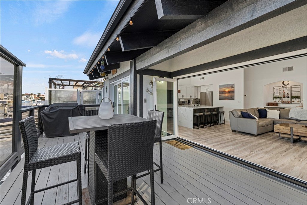 Oxnard, California, 93035, United States, 2 Bedrooms Bedrooms, ,2 BathroomsBathrooms,Residential,Active,2012806