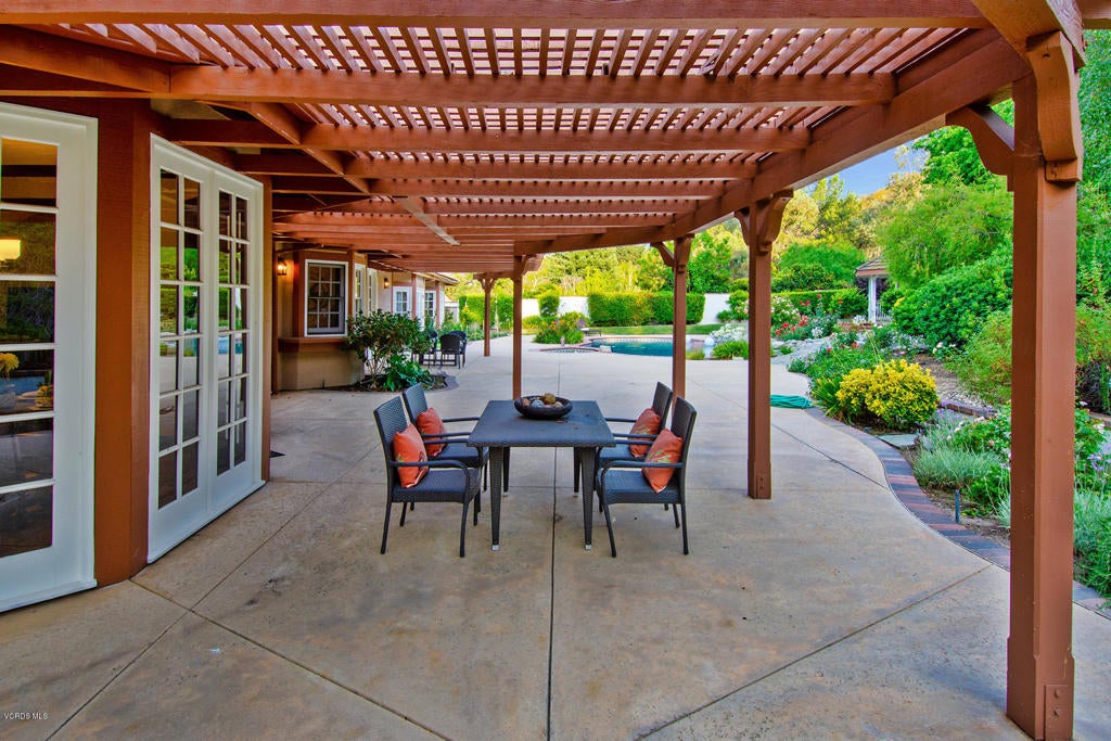 Agoura Hills, California, 91301, United States, 5 Bedrooms Bedrooms, ,5 BathroomsBathrooms,Residential,Active,2012898