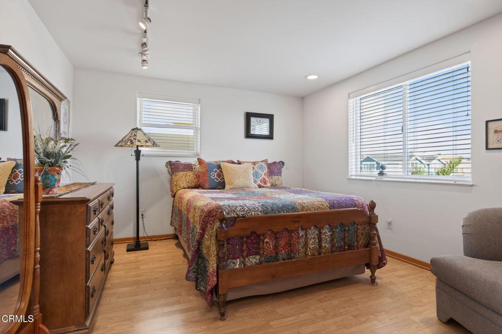 Oxnard, California, 93035, United States, 5 Bedrooms Bedrooms, ,5 BathroomsBathrooms,Residential,Active,2015816