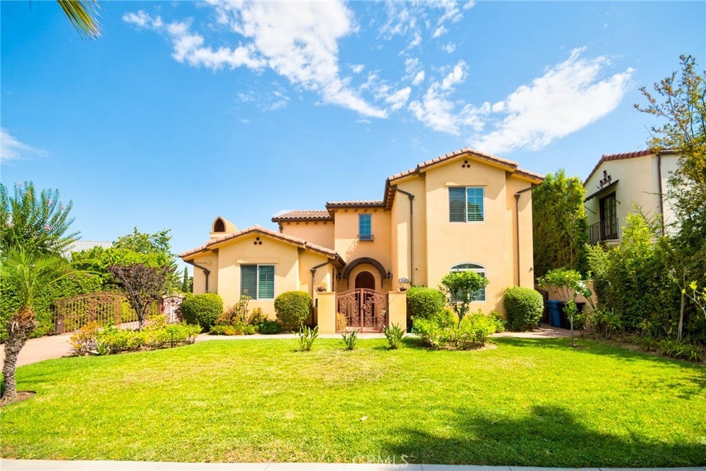 Alhambra, California, 91801, United States, 4 Bedrooms Bedrooms, ,4 BathroomsBathrooms,Residential,Active,1934800