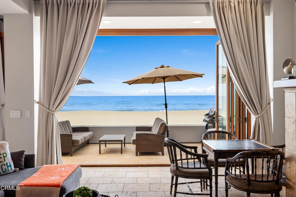 Oxnard, California, 93035, United States, 5 Bedrooms Bedrooms, ,5 BathroomsBathrooms,Residential,Active,1968422