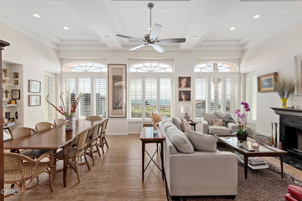 Ventura, California, 93001, United States, ,4 BathroomsBathrooms,Residential,Active,1853317