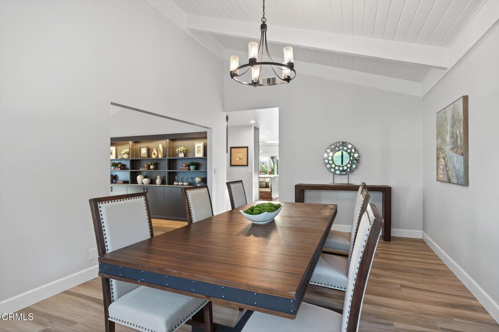 Camarillo, California, 93010, United States, 4 Bedrooms Bedrooms, ,5 BathroomsBathrooms,Residential,Active,1944013