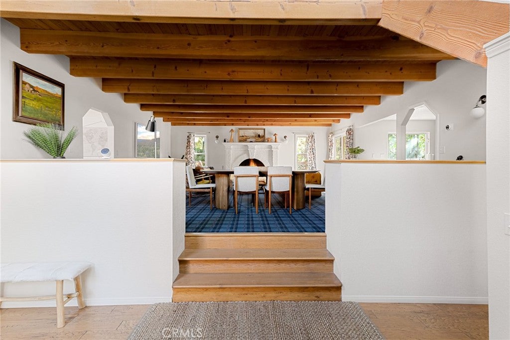 Lake Arrowhead, California, 92352, United States, 4 Bedrooms Bedrooms, ,4 BathroomsBathrooms,Residential,Active,2001372