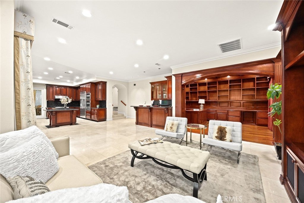 Diamond Bar, California, 91765, United States, 4 Bedrooms Bedrooms, ,5 BathroomsBathrooms,Residential,Active,1985854