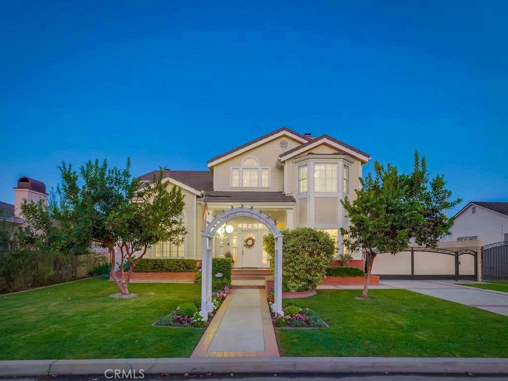 4440 STANBRIDGE AVE, LONG BEACH, CA 90808 Single Family Residence For