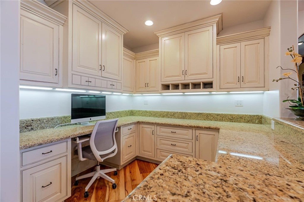 Valencia, California, 91381, United States, 6 Bedrooms Bedrooms, ,11 BathroomsBathrooms,Residential,Active,1959978