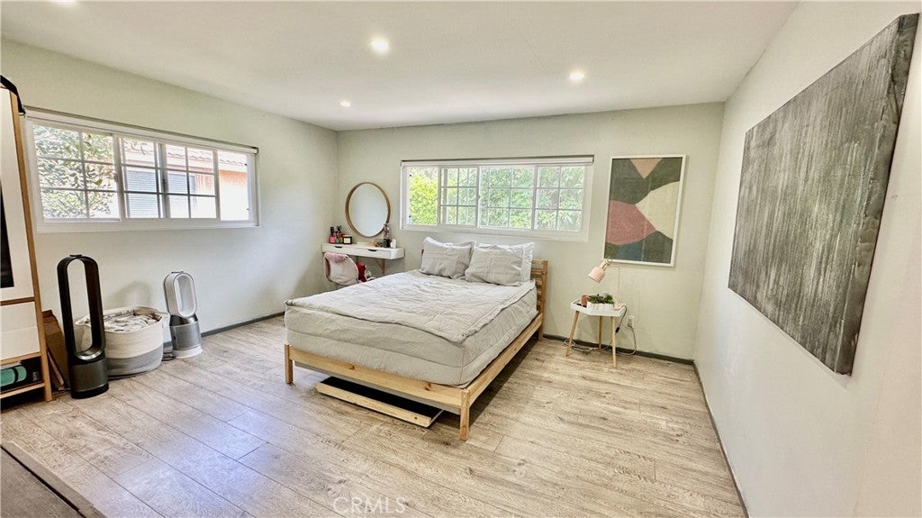 Porter Ranch, California, 91326, United States, 4 Bedrooms Bedrooms, ,3 BathroomsBathrooms,Residential,Active,1914580