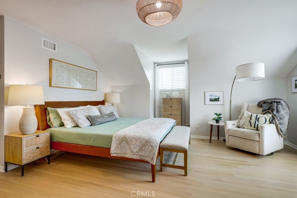 Garden Grove, California, 92845, United States, 5 Bedrooms Bedrooms, ,2 BathroomsBathrooms,Residential,Active,1927673