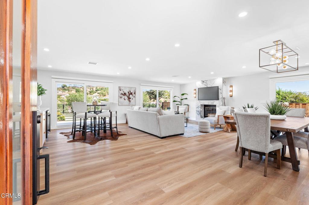 Ventura, California, 93003, United States, 4 Bedrooms Bedrooms, ,3 BathroomsBathrooms,Residential,Active,1936147