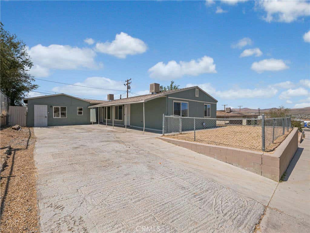 312 MAXINE AVE # 1-3, BARSTOW, CA 92311, photo 1 of 34