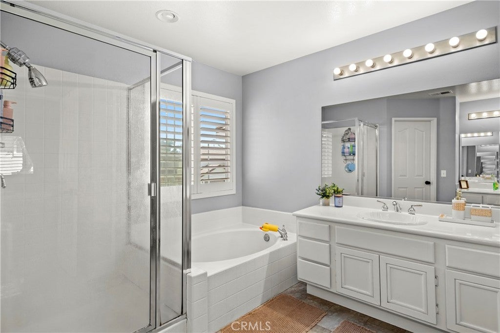 Rancho Santa Margarita, California, 92688, United States, 4 Bedrooms Bedrooms, ,3 BathroomsBathrooms,Residential,Active,1944272