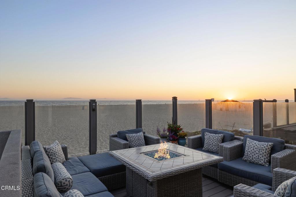 Oxnard, California, 93035, United States, 5 Bedrooms Bedrooms, ,3 BathroomsBathrooms,Residential,Active,1933720