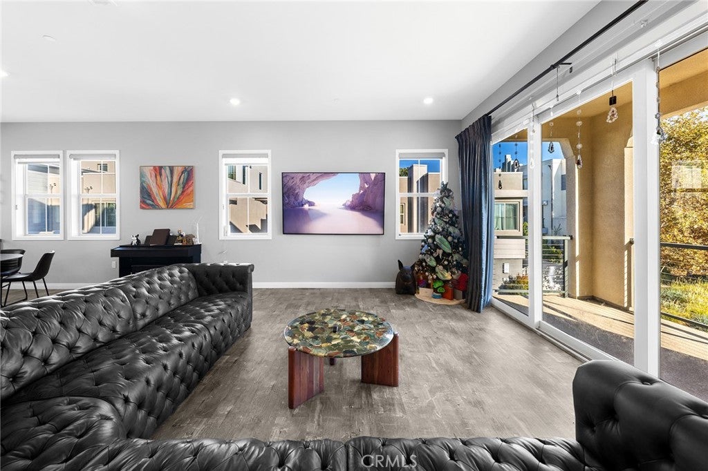 Irvine, California, 92618, United States, 3 Bedrooms Bedrooms, ,3 BathroomsBathrooms,Residential,Active,2006869