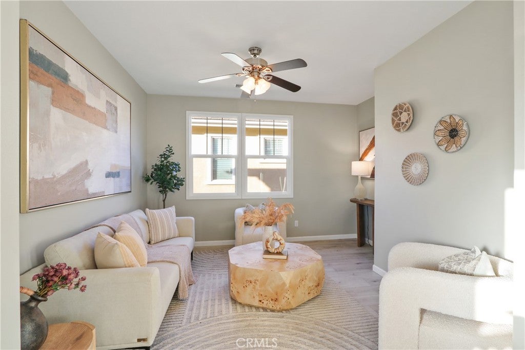 Irvine, California, 92618, United States, 4 Bedrooms Bedrooms, ,5 BathroomsBathrooms,Residential,Pending,2007263