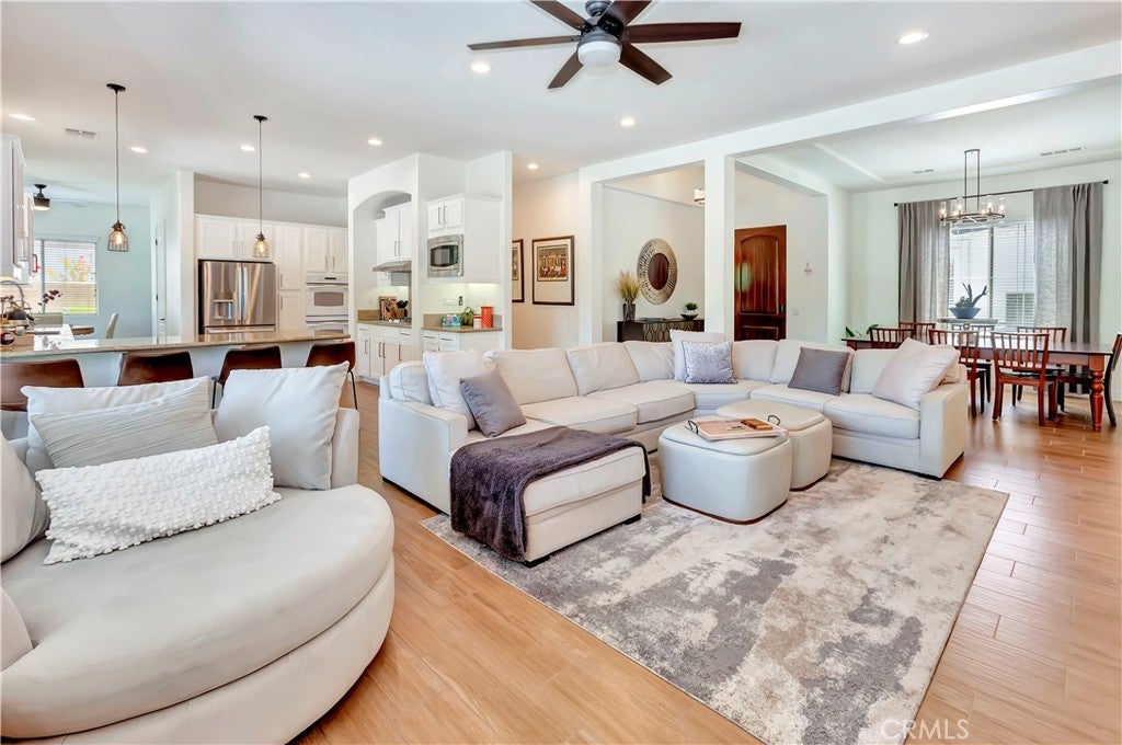 Indio, California, 92201, United States, 6 Bedrooms Bedrooms, ,5 BathroomsBathrooms,Residential,Active,1880350