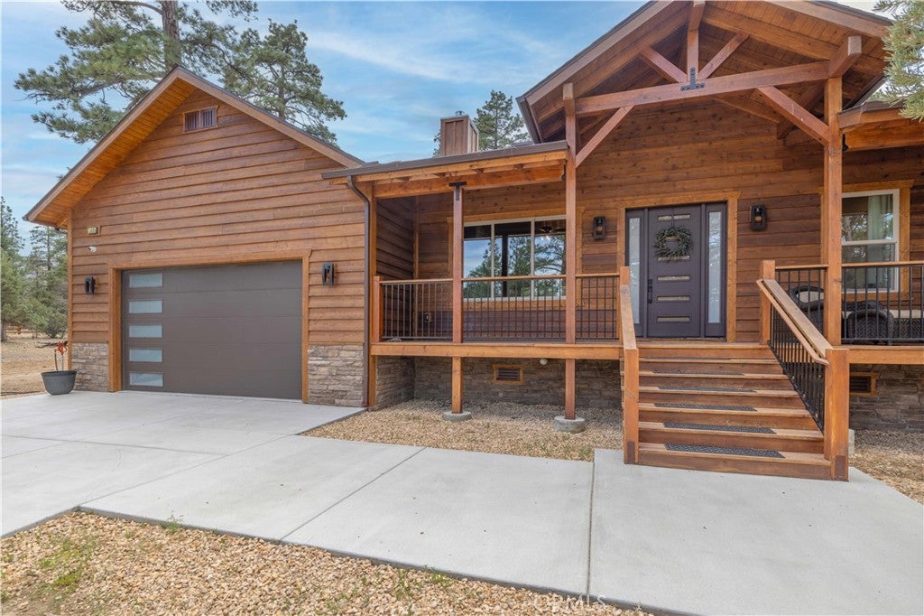 Big Bear City, California, 92314, United States, ,4 BathroomsBathrooms,Residential,Active,1839760