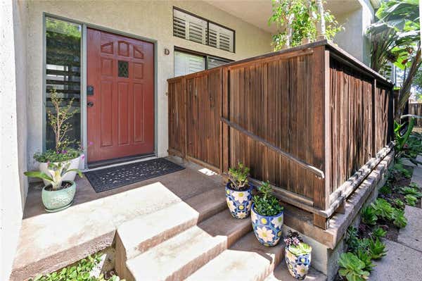 2106 VANDERBILT LN UNIT D, REDONDO BEACH, CA 90278, photo 3 of 31