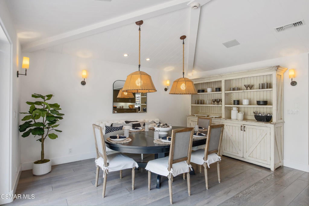 Malibu, California, 90265, United States, 4 Bedrooms Bedrooms, ,5 BathroomsBathrooms,Residential,Active,1892428