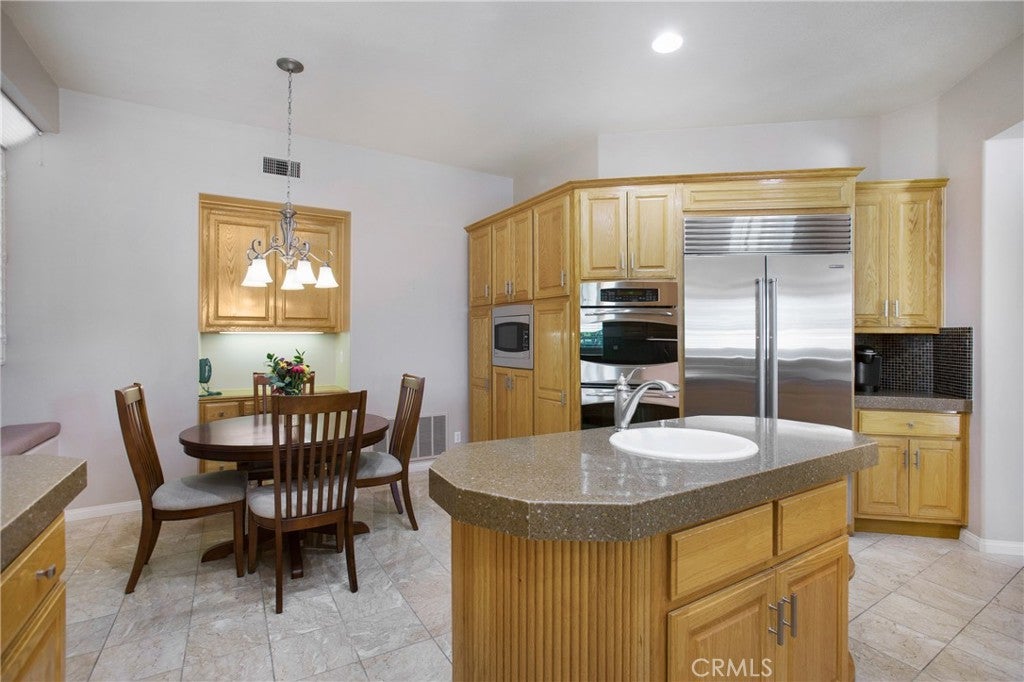 Trabuco Canyon, California, 92679, United States, 5 Bedrooms Bedrooms, ,5 BathroomsBathrooms,Residential,Active,1952479