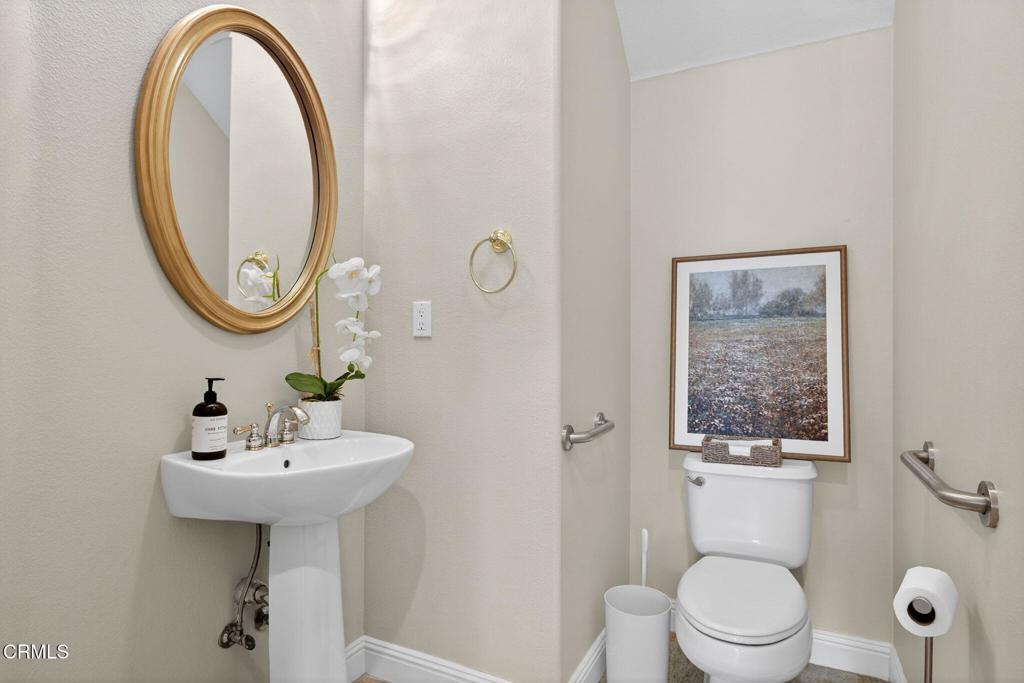 Camarillo, California, 93012, United States, 5 Bedrooms Bedrooms, ,6 BathroomsBathrooms,Residential,Active,2006970