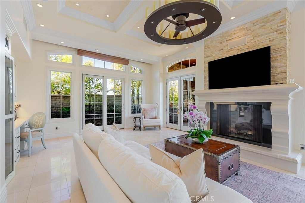 Valencia, California, 91381, United States, 7 Bedrooms Bedrooms, ,10 BathroomsBathrooms,Residential,Active,1959930