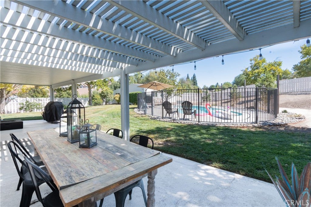 Paso Robles, California, 93446, United States, 4 Bedrooms Bedrooms, ,2 BathroomsBathrooms,Residential,Active,1929671