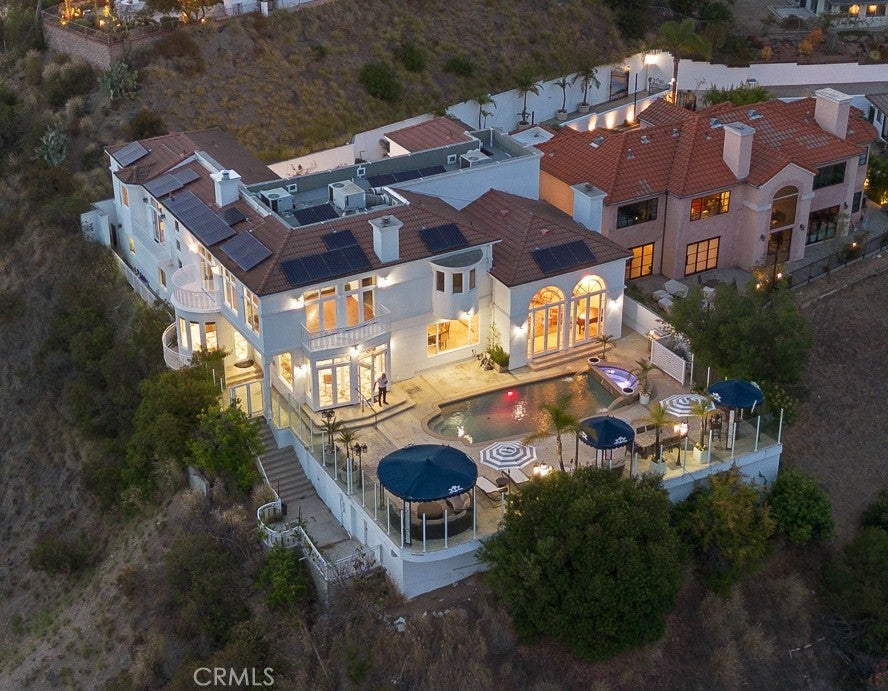 Glendale, California, 91206, United States, 5 Bedrooms Bedrooms, ,6 BathroomsBathrooms,Residential,Active,1941392