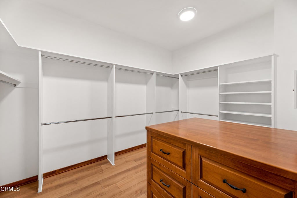 Oxnard, California, 93035, United States, 5 Bedrooms Bedrooms, ,5 BathroomsBathrooms,Residential,Active,1968422