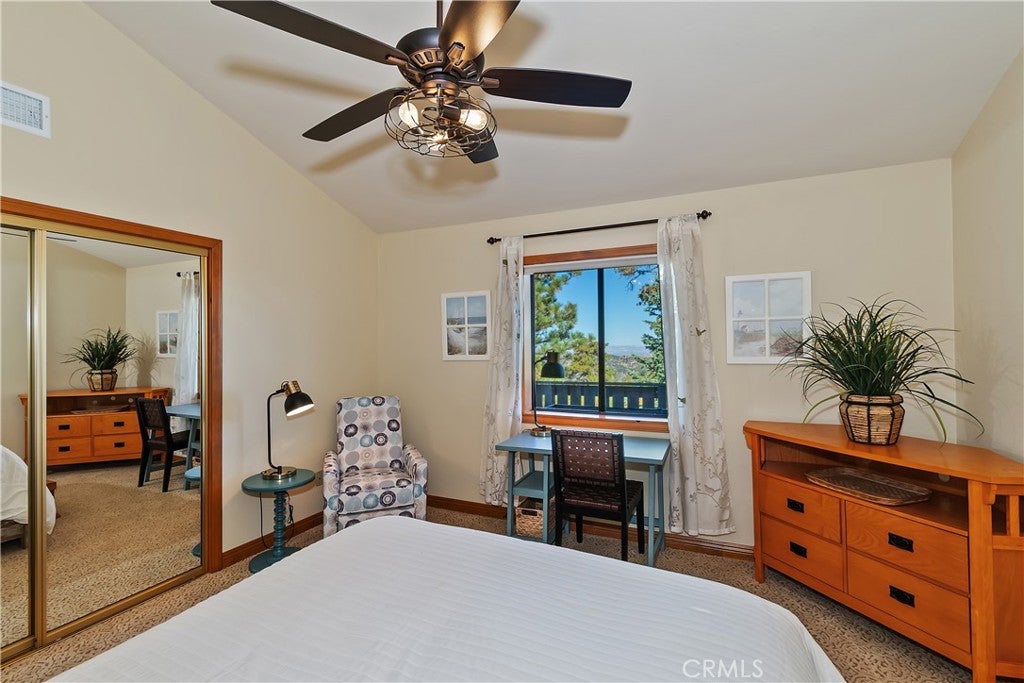 Lake Arrowhead, California, 92352, United States, 4 Bedrooms Bedrooms, ,3 BathroomsBathrooms,Residential,Active,1998581