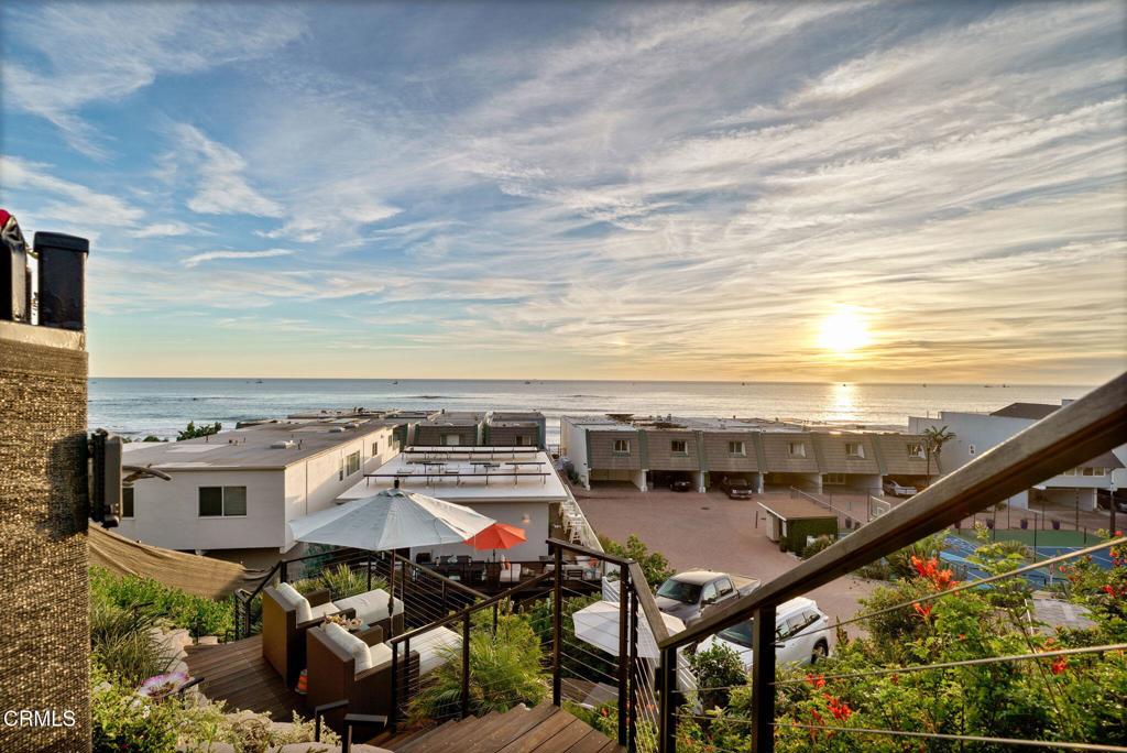 Malibu, California, 90265, United States, 4 Bedrooms Bedrooms, ,4 BathroomsBathrooms,Residential,Active,2006937