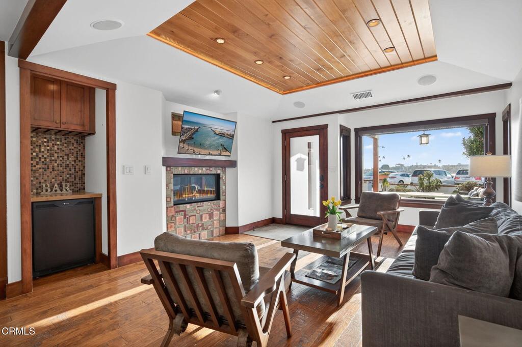 Oxnard, California, 93035, United States, 4 Bedrooms Bedrooms, ,3 BathroomsBathrooms,Residential,Active,2015438