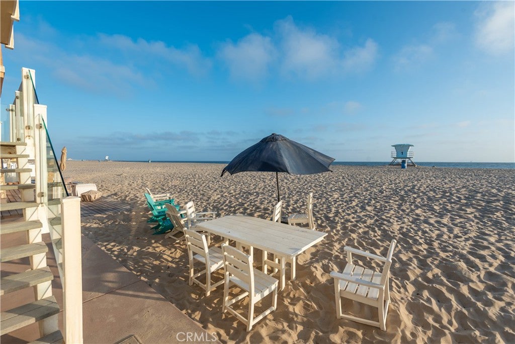 Oxnard, California, 93035, United States, ,4 BathroomsBathrooms,Residential,Active,1839447