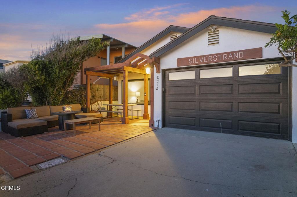 Oxnard, California, 93035, United States, 4 Bedrooms Bedrooms, ,3 BathroomsBathrooms,Residential,Active,1919384