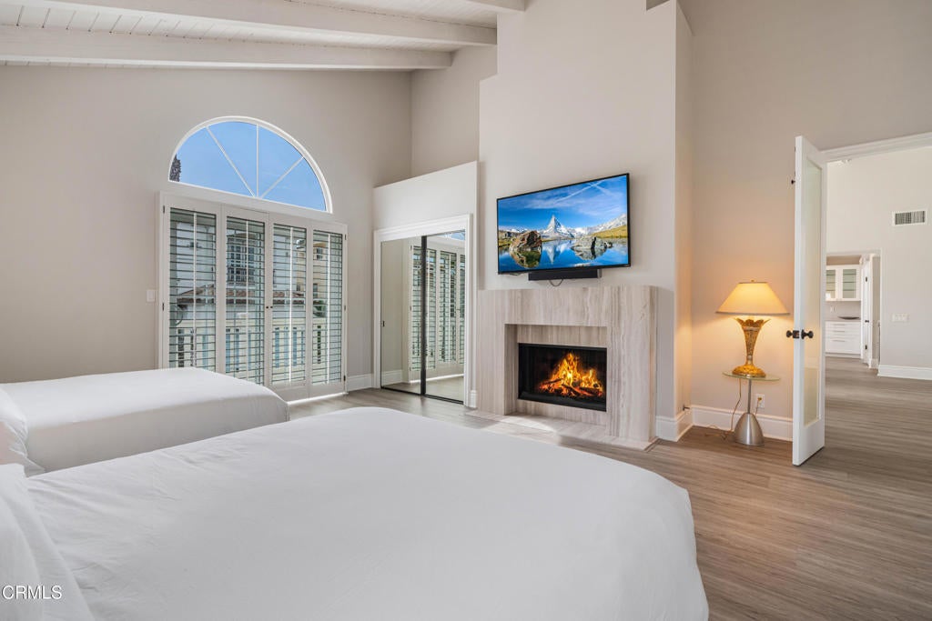 Oxnard, California, 93035, United States, 4 Bedrooms Bedrooms, ,5 BathroomsBathrooms,Residential,Active,1946436