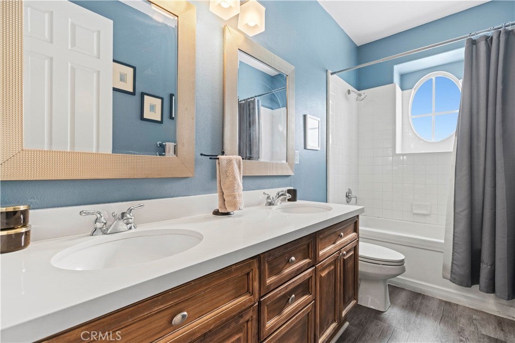 Stevenson Ranch, California, 91381, United States, 5 Bedrooms Bedrooms, ,4 BathroomsBathrooms,Residential,Active,2015851